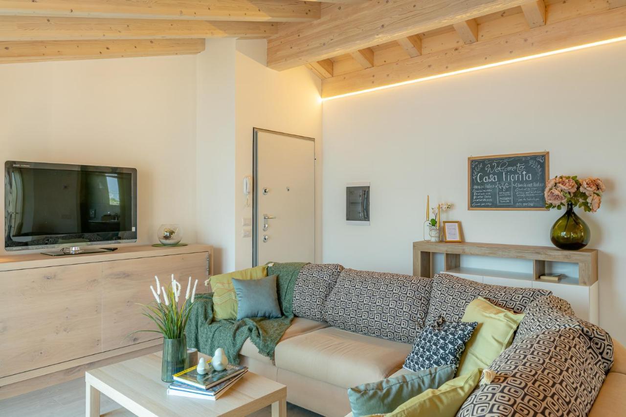 Classy Apartment Wifi, Parking & Stunning View! Acquaseria Eksteriør billede